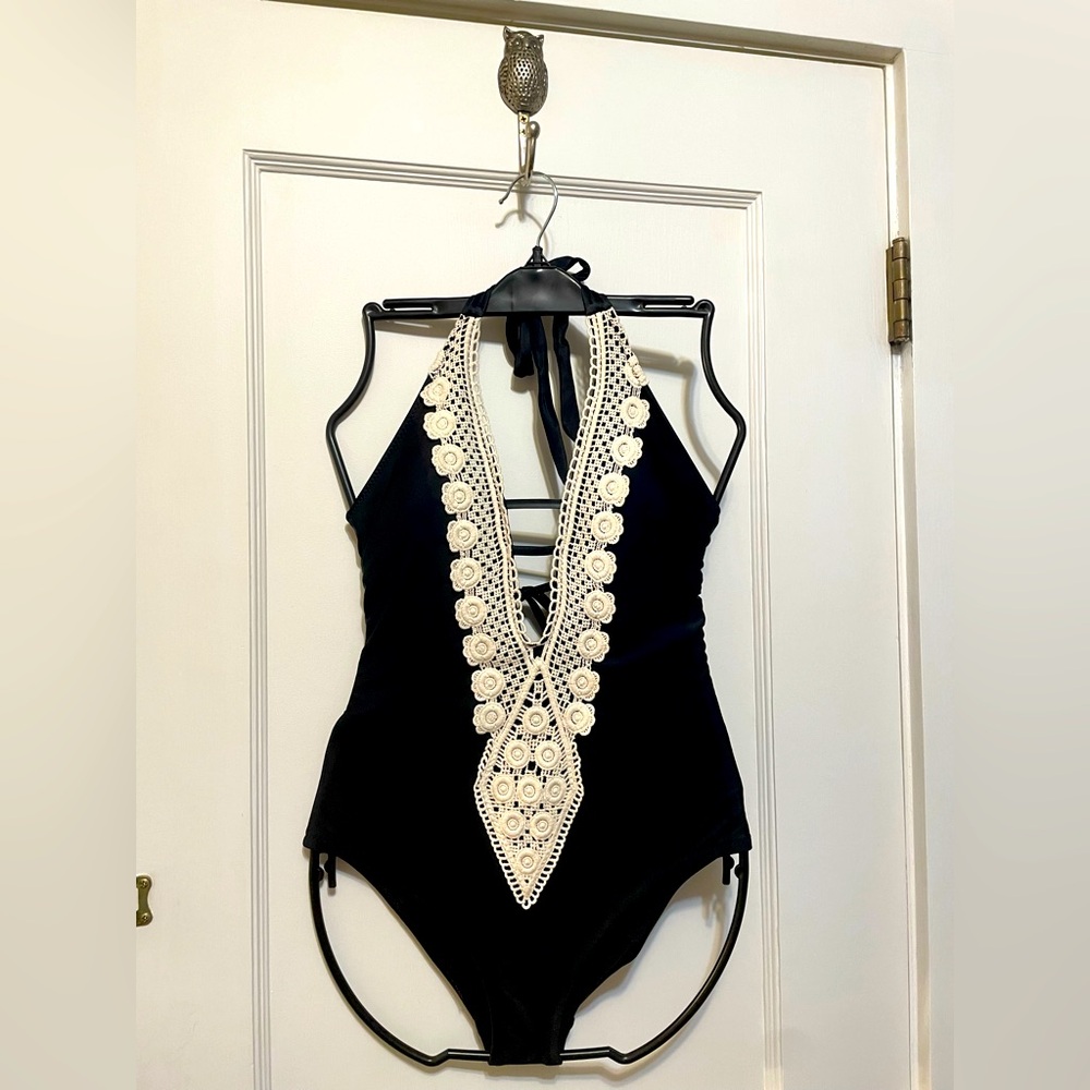 Kona Sol BlackOne Piece Medium Coverage with Crochet Stitching Swimsuit